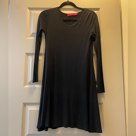 Black long sleeve swing a line dress size small boohoo - Picture 1 of 1